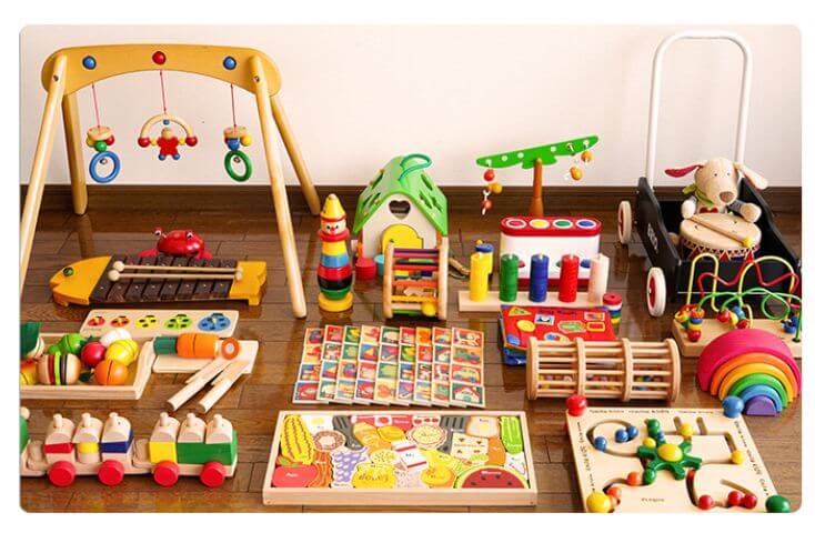 イクプル公式サイトに出ている教具としてレンタルできる知育玩具の例の画像を引用した画像
